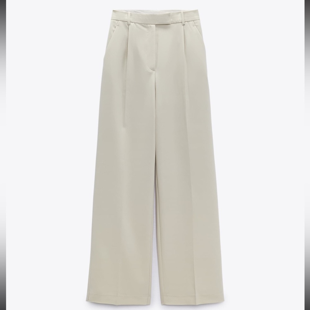 Zara High Waist, Wide Leg Trousers in Medium